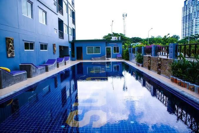 Trio Gems Condo Near Beach And Food Market Jomtien Beach Eksteriør billede